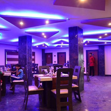 Dolphin Chocolate Inn Chandannagar Luaran gambar