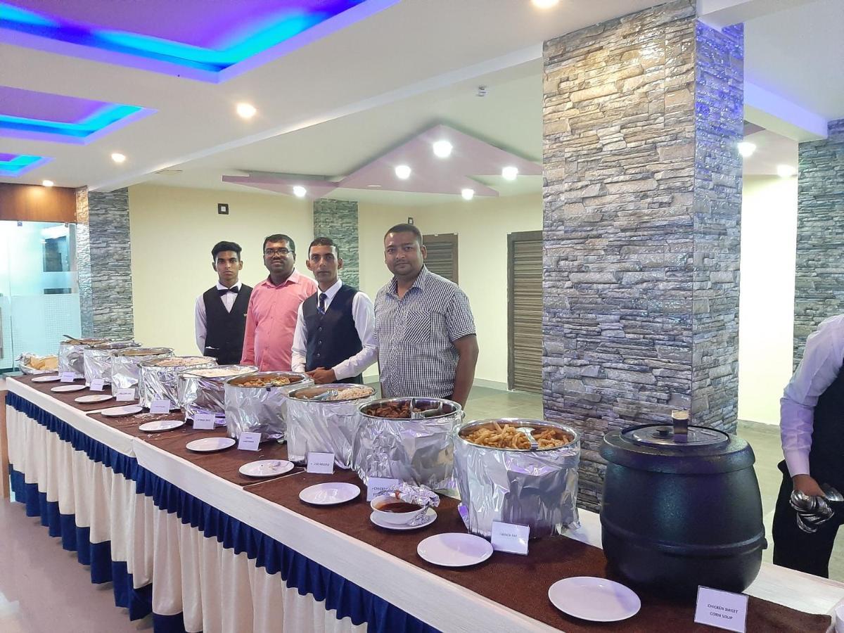 Dolphin Chocolate Inn Chandannagar Luaran gambar