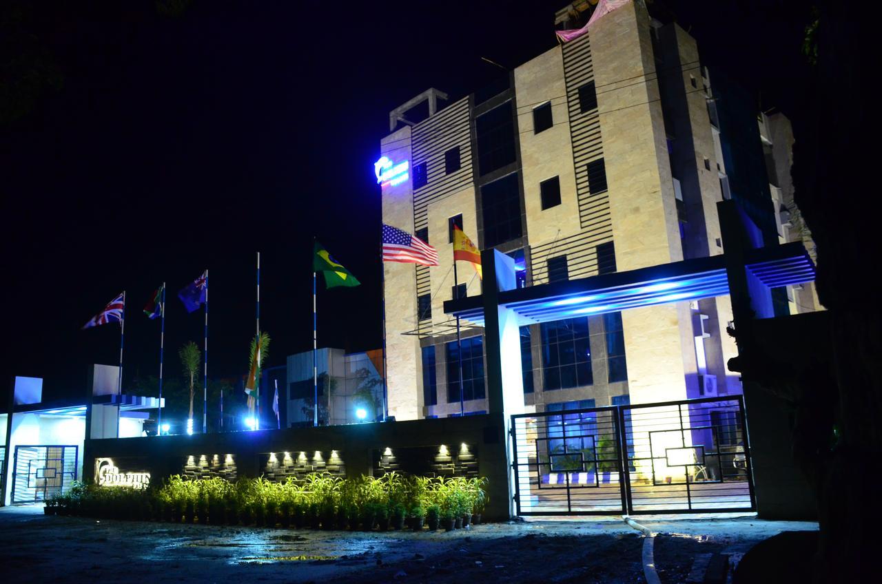 Dolphin Chocolate Inn Chandannagar Luaran gambar