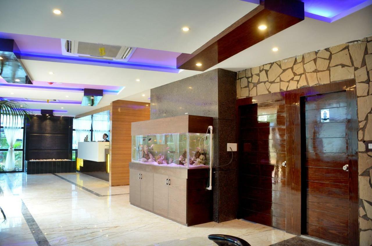 Dolphin Chocolate Inn Chandannagar Luaran gambar